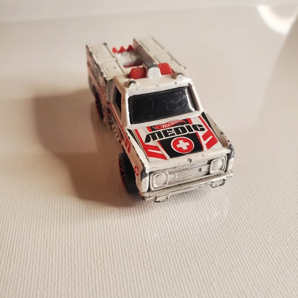 Vintage 1974- Medic Hot Wheel